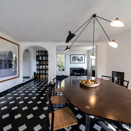Franca, A Garamonds Villa *